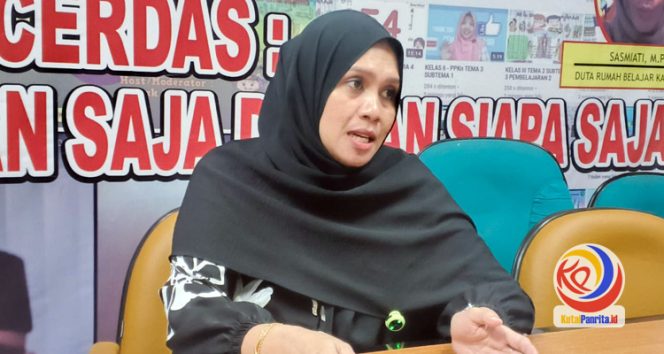 
 Kasi Pengembangan Sapras SD Disdikbud Kukar, Al adawiyah. (Indirwan/KutaiPanita.id)