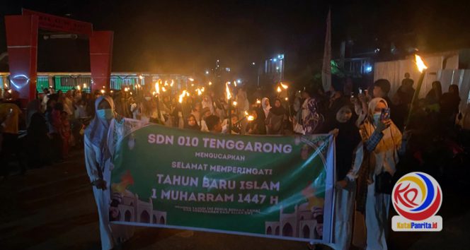 
 Sambut Tahun Baru Islam 1447 H, Warga Maluhu Gelar Pawai Obor