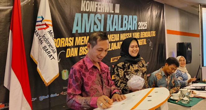 
 Muhlis Suhaeri-Mursalin Pimpin AMSI Kalbar 2025-2029, Optimis Hadapi Tantangan Digital