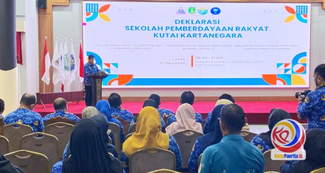 
 Sekda Kukar Hadiri Deklarasi Sekolah Pemberdayaan Rakyat (SPR)