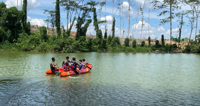 
 Pemuda 20 Tahun Tenggelam di Danau Bukit Lontar, Tim Gabungan Berhasil Lakukan Evakuasi