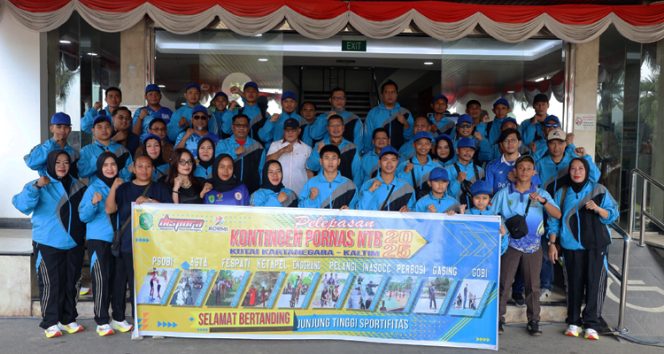 
 Pemkab Kukar Lepas Kontingen FORNAS dan JPD 2025: Dafip Haryanto Tekankan Semangat, Karakter, dan Kebanggaan Daerah