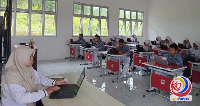 
 Aktivitas Kegiatan di SMP Negeri 8 Muara Badak. (Indirwan/Fairuzzabady/KutaiPanrita.id)