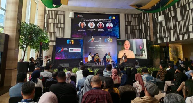 
 New Media vs Media Lama: Siapa yang Lebih Didengar Publik?