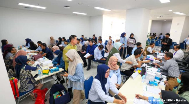 Antusiasnya penerima manfaat dalam program cek kesehatan gratis (CKG) di Kantor Balai Kota Otorita IKN, KIPP, Nusantara, Kamis (09/10/2025).