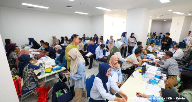
 Antusiasnya penerima manfaat dalam program cek kesehatan gratis (CKG) di Kantor Balai Kota Otorita IKN, KIPP, Nusantara, Kamis (09/10/2025).