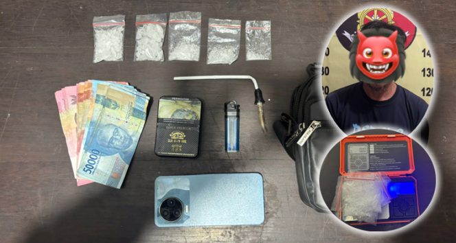
 Pelaku tindak pidana penyalahgunaan narkotika bersama barang bukti yang berhasil diamankan jajaran Polsek Kembang Janggut. (Foto. Dok: Polsek Kembang Janggut)