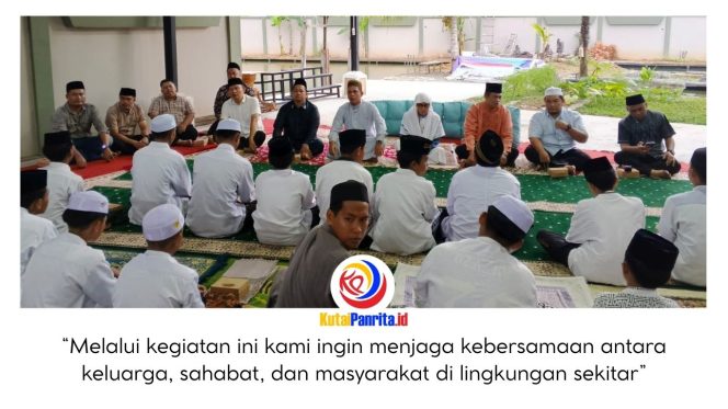 
 Suasana buka puasa bersama di kediaman H. Nurul Amin di Kelurahan Timbau, Tenggarong, yang dihadiri masyarakat sekitar serta para santri dalam rangka mempererat silaturahmi di bulan suci Ramadan. Foto: Indirwan.