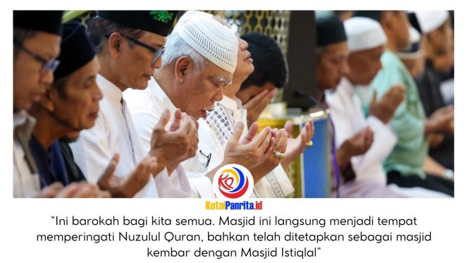 
 Ribuan jamaah menghadiri Peringatan Nuzulul Quran Nasional yang digelar di Masjid Negara Ibu Kota Nusantara (IKN), Sabtu (07/03/2026). Kegiatan yang berlangsung khidmat ini dihadiri masyarakat dari berbagai daerah di Kalimantan Timur dan menjadi momentum memperkuat nilai spiritual, persatuan umat, serta pesan menjaga harmoni antara manusia dan alam. Dok: Humas Otorita Ibu Kota Nusantara.
