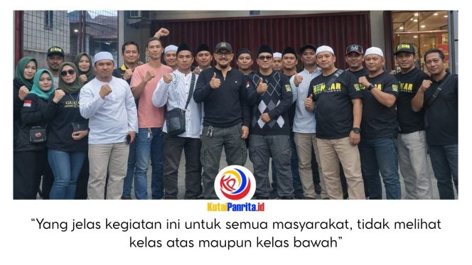 
 Jajaran pengurus Perhimpunan Bubuhan Banjar Kayuh Beimbai berfoto bersama usai menggelar kegiatan aksi sosial berbagi takjil kepada masyarakat di Kota Samarinda, Minggu (15/3/2026). Foto: Yana Ashari.