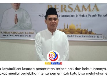Ketua DPRD Kota Samarinda, Helmi Abdullah, memberikan keterangan kepada awak media terkait polemik kendaraan yang digunakan Wali Kota Samarinda, yang disebut bukan merupakan aset pribadi maupun pengadaan pemerintah daerah, melainkan melalui sistem penyewaan. Foto: Yana Ashari.
