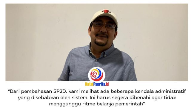 Ketua Komisi II DPRD Kota Samarinda, Iswandi, memberikan keterangan terkait evaluasi pengelolaan keuangan daerah usai hearing bersama BPKAD. Foto: Fathur Rabbany.