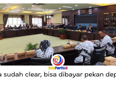 Suasana Rapat Dengar Pendapat (RDP) yang digelar Komisi IV DPRD Kabupaten Kutai Kartanegara (Kukar) di Ruang Banmus DPRD Kukar, dengan agenda pembahasan insentif guru honorer, TPP tenaga kesehatan, serta pelayanan puskesmas 24 jam, Kamis (30/04/2026). Foto: Akmal Hafidz Krisnowo.