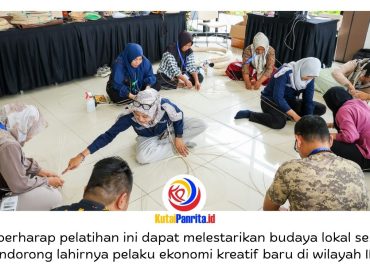 Otorita IKN menyelenggarakan pelatihan anyaman rotan dan ukir kayu bagi masyarakat wilayah delineasi IKN pada 13–17 April 2026. Dok: Humas Otorita Ibu Kota Nusantara.