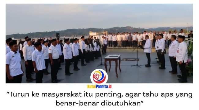 Bupati Kutai Kartanegara Aulia Rahman Basri melantik 119 pejabat pengawas sebagai langkah memperkuat kinerja birokrasi dan meningkatkan kualitas pelayanan publik. Pelantikan berlangsung di Taman Tanjong, Tenggarong, Rabu (29/4/2026). Dok: Prokopim Kukar.