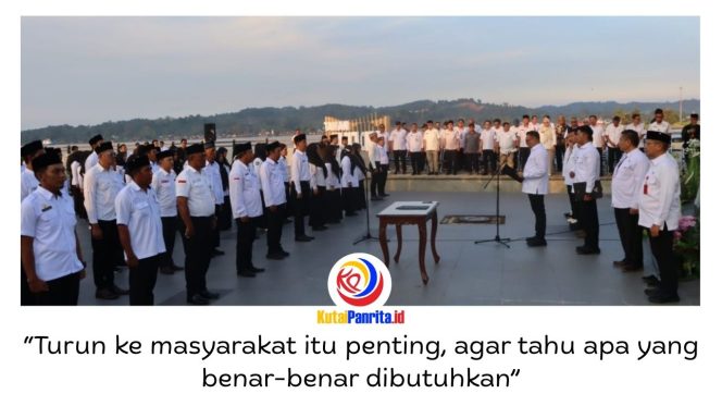 
 Bupati Kutai Kartanegara Aulia Rahman Basri melantik 119 pejabat pengawas sebagai langkah memperkuat kinerja birokrasi dan meningkatkan kualitas pelayanan publik. Pelantikan berlangsung di Taman Tanjong, Tenggarong, Rabu (29/4/2026). Dok: Prokopim Kukar.