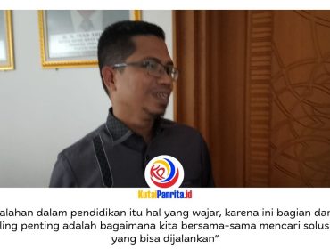 Anggota Komisi IV DPRD Kota Samarinda, Ismail Latisi, memberikan keterangan kepada awak media terkait pentingnya transformasi pendidikan sebagai langkah strategis untuk mempersiapkan generasi muda yang mampu bersaing di tengah pesatnya perkembangan teknologi. Foto: Fathur Rabbany.
