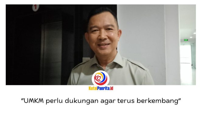 
 Anggota Komisi II DPRD Kota Samarinda, Viktor Yuan, memberikan keterangan terkait pentingnya peran sektor perbankan dalam menjaga stabilitas dan pertumbuhan ekonomi daerah. Foto: Fathur Rabbany.