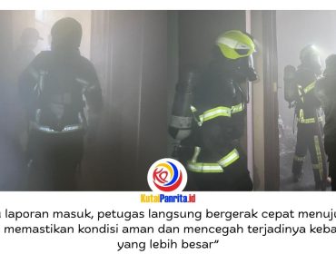 Petugas Dinas Pemadam Kebakaran dan Penyelamatan Kabupaten Kutai Kartanegara (Kukar) melakukan penanganan cepat terhadap dugaan konsleting listrik di Gedung D Kantor Bupati Kukar, Jalan A.P. Mangkunegoro, Kelurahan Timbau, Kecamatan Tenggarong, Jumat (22/05/2026) pagi. Dok: Pemadam Kebakaran dan Penyelamatan Kabupaten Kutai Kartanegara.
