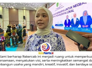 Ketua Dewan Pimpinan Cabang (DPC) Ikatan Wanita Pengusaha Indonesia (IWAPI) Kabupaten Kutai Kartanegara (Kukar), Fety Puja Amelia, memberikan keterangan terkait komitmen pihaknya untuk terus memperkuat peran organisasi dalam mendukung pemberdayaan perempuan serta pengembangan usaha mikro, kecil, dan menengah (UMKM) di daerah. Foto: Fairuzzabady.