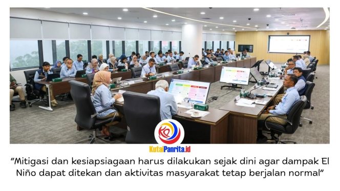 
 Jajaran Otorita Ibu Kota Nusantara memperkuat kesiapan menghadapi ancaman musim kemarau panjang (El Niño) 2026 melalui penguatan sistem mitigasi kebakaran hutan dan lahan (karhutla) berbasis teknologi, peningkatan infrastruktur pemadaman, serta kolaborasi bersama masyarakat dan lintas pemangku kepentingan guna menjaga keamanan dan keberlanjutan pembangunan di kawasan IKN. Foto: Humas Otorita IKN.