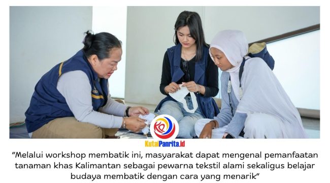 Pengunjung antusias mengikuti workshop membatik dengan pewarna alami yang diselenggarakan Otorita Ibu Kota Nusantara dalam rangkaian IKN Fun Day di kawasan Sentra Massa IKN, Kamis (14/05/2026). Kegiatan yang berlangsung selama libur Kenaikan Isa Almasih 2026 ini menjadi salah satu aktivitas favorit masyarakat dengan menghadirkan pengalaman membatik menggunakan pewarna alami dari tanaman khas Kalimantan di kawasan ibu kota negara baru. Foto: Humas Otorita IKN.