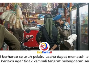Satuan Polisi Pamong Praja (Satpol PP) Kota Samarinda menyita 282 botol minuman keras (miras) ilegal dari enam lokasi berbeda dalam razia gabungan yang digelar pada Minggu (30/5/2026) malam. Operasi penertiban tersebut dipimpin langsung oleh Kepala Satpol PP Samarinda, Anis Siswanty. Foto: Hendrikus Gantur.