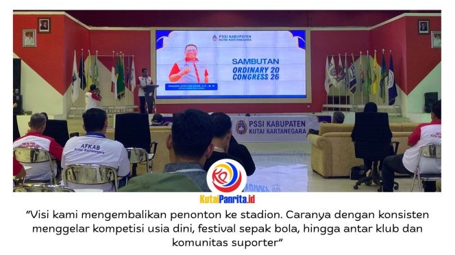 
 Ketua PSSI Kabupaten Kutai Kartanegara, Thauhid Afrillian Noor, memberikan sambutan dalam Kongres Biasa PSSI Kutai Kartanegara 2026 di Aula Serba Guna Dispora Kukar, Kompleks Stadion Aji Imbut, Tenggarong Seberang, Sabtu (2/5/2026). Foto: Fairuzzabady.