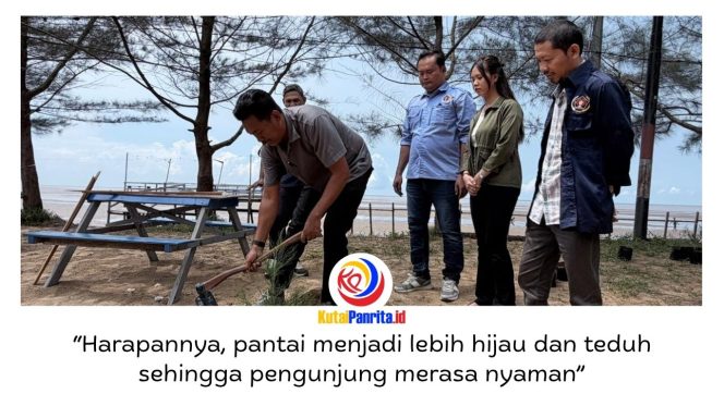 
 PWI Kutai Kartanegara bersama Pemerintah Desa Kersik menggelar aksi penghijauan di kawasan pesisir Pantai Biru, Desa Kersik, Kecamatan Marangkayu, Minggu (3/5/2026). Dok: PWI Kutai Kartanegara.