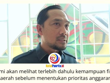 Anggota Komisi III DPRD Kota Samarinda, Abdul Rohim, menyatakan kelanjutan pembangunan Teras Samarinda Tahap III masih menunggu pembahasan APBD 2027 dengan mempertimbangkan kemampuan fiskal daerah dan skala prioritas pembangunan. Foto: Fathur Rabbany.