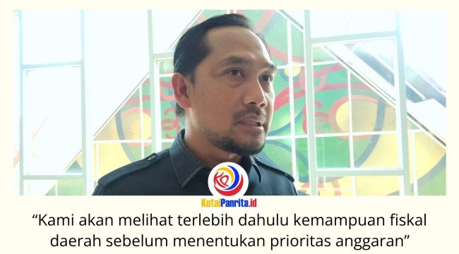Anggota Komisi III DPRD Kota Samarinda, Abdul Rohim, menyatakan kelanjutan pembangunan Teras Samarinda Tahap III masih menunggu pembahasan APBD 2027 dengan mempertimbangkan kemampuan fiskal daerah dan skala prioritas pembangunan. Foto: Fathur Rabbany.