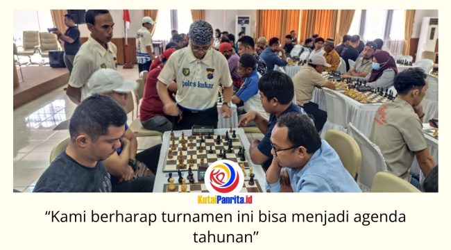Turnamen Catur Kapolres Kukar Cup 2026 digelar dalam rangka memperingati Hari Bhayangkara ke-80, menjadi ajang bagi pecatur non-master dan junior untuk mengasah kemampuan sekaligus mempererat silaturahmi melalui olahraga catur. Foto: Akmal Hafidz Krisnowo.