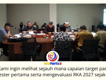 Komisi II DPRD Kota Samarinda menggelar rapat dengar pendapat (hearing) bersama Badan Pendapatan Daerah (Bapenda) Kota Samarinda di Ruang Rapat Gabungan Lantai I DPRD, Senin (29/6/2026). Pertemuan tersebut membahas evaluasi realisasi program dan keuangan Triwulan II Tahun Anggaran 2026 serta Rencana Kerja dan Anggaran (RKA) Tahun 2027. Foto: Fathur Rabbany.