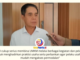 Ketua DPRD Kota Samarinda, Helmi Abdullah, menyampaikan pentingnya penguatan UMKM melalui pendidikan, pelatihan, dan kemudahan akses permodalan saat berbagi pengalaman usai menghadiri kegiatan BPC HIPMI Kota Samarinda. Foto: Fathur Rabbany.