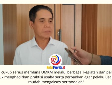 Ketua DPRD Kota Samarinda, Helmi Abdullah, menyampaikan pentingnya penguatan UMKM melalui pendidikan, pelatihan, dan kemudahan akses permodalan saat berbagi pengalaman usai menghadiri kegiatan BPC HIPMI Kota Samarinda. Foto: Fathur Rabbany.
