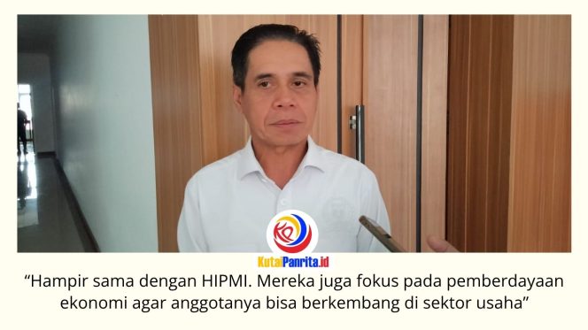 
 Ketua DPRD Kota Samarinda, Helmi Abdullah, menyampaikan pentingnya peran Syarikat Islam dalam memperkuat pemberdayaan UMKM, khususnya untuk meningkatkan daya saing pedagang tradisional di tengah pesatnya pertumbuhan ritel modern dan ekonomi digital. Foto: Fathur Rabbany.