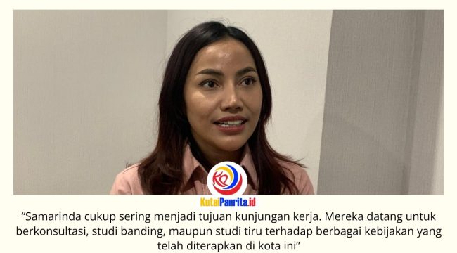 Wakil Ketua DPRD Kota Samarinda, Celni Pita Sari, memberikan keterangan kepada awak media di Gedung DPRD Kota Samarinda, Selasa (30/6/2026). Ia menyebut berbagai inovasi pembangunan dan pelayanan publik membuat Samarinda semakin sering menjadi tujuan kunjungan kerja, konsultasi, dan studi tiru dari berbagai daerah di Indonesia. Foto: Fathur Rabbany.