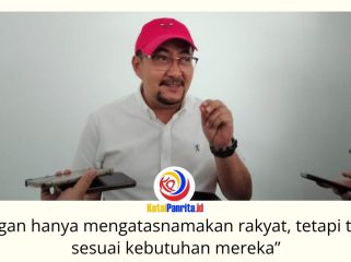 Ketua Komisi II DPRD Kota Samarinda, Iswandi, memberikan keterangan kepada awak media usai RDP bersama Diskumi. Ia meminta program pemberdayaan koperasi dan UMKM disusun berdasarkan kebutuhan nyata masyarakat agar anggaran tepat sasaran. Foto: Fathur Rabbany.