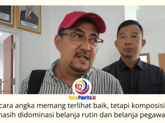 Ketua Komisi II DPRD Kota Samarinda, Iswandi, menyoroti realisasi anggaran Dinas Ketahanan Pangan yang masih didominasi belanja rutin dan operasional. Ia meminta program yang dijalankan lebih fokus pada peningkatan ketahanan pangan dan manfaat nyata bagi masyarakat. Foto: Fathur Rabbany.