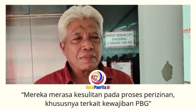 
 Ketua Pansus I DPRD Kota Samarinda, Markaca, menjelaskan bahwa kewajiban Persetujuan Bangunan Gedung (PBG) untuk konstruksi reklame menjadi salah satu poin yang banyak dikeluhkan pelaku usaha dalam pembahasan Rancangan Peraturan Daerah (Raperda) tentang Penyelenggaraan Reklame. Foto: Fathur Rabbany.
