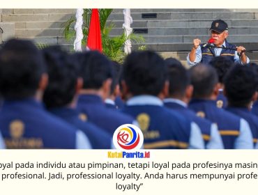 Kepala Otorita Ibu Kota Nusantara (IKN), Basuki Hadimuljono, menyampaikan arahan kepada para ASN saat Pelantikan dan Pengambilan Sumpah Pegawai Negeri Sipil (PNS) serta Pengangkatan Jabatan Fungsional di Taman Kusuma Bangsa, Kawasan Inti Pusat Pemerintahan (KIPP) IKN, Senin (8/6/2026). Dalam kesempatan tersebut, Basuki menekankan empat karakter yang harus dimiliki setiap insan Otorita IKN, yakni kompeten, berintegritas, loyal pada profesi, serta inovatif sebagai bekal dalam mendukung pembangunan dan penyelenggaraan pemerintahan di Nusantara. Foto: Dok. Humas Otorita IKN.