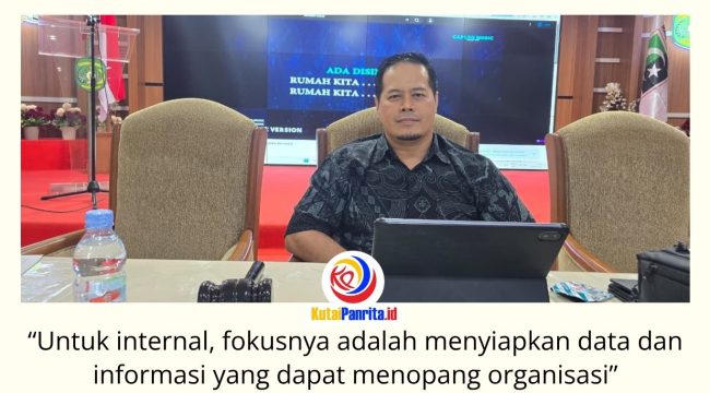 Koordinator Steering Committee Rakerda, Haji Mubarak, menyampaikan arah penyusunan program kerja dalam Rapat Kerja Daerah (Rakerda) MD KAHMI Kabupaten Kutai Kartanegara di Gedung Serba Guna DPRD Kukar, Sabtu (13/6/2026). Rakerda ini menjadi momentum strategis untuk menyusun roadmap organisasi periode 2026–2031 guna memperkuat peran KAHMI dalam mengawal pembangunan daerah. Foto: Dok. Panpel.
