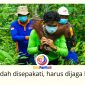 Tim penyelamat orangutan tengah melakukan proses pelepasliaran. Komitmen pelestarian habitat orangutan di Kalimantan Timur diperkuat melalui kolaborasi berbagai pihak, termasuk dukungan PT Kaltim Prima Coal (KPC) dalam Forum Konservasi Orangutan Terpadu Lanskap Keraitan. Foto: Dok. Conservation Action Network (CAN).