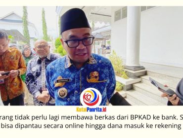 Bupati Kutai Kartanegara, Aulia Rahman Basri, memberikan keterangan usai peluncuran SP2D Online. Sistem tersebut diharapkan dapat mempercepat, mempermudah, dan meningkatkan transparansi layanan keuangan antara pemerintah daerah dan perbankan dalam mendukung digitalisasi tata kelola keuangan daerah. Foto: Fairuzzabady.