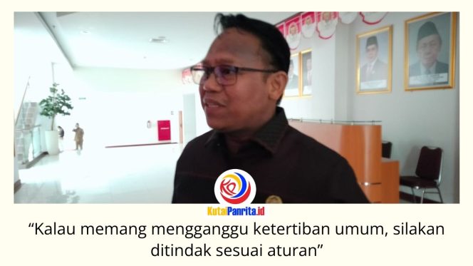 
 Ketua Komisi I DPRD Kota Samarinda, Samri Syaputra, meminta penertiban BBM eceran atau Pertamini dilakukan secara bijaksana dengan mengutamakan keselamatan, ketertiban umum, serta tetap melindungi mata pencaharian masyarakat. Foto: Fathur Rabbany.