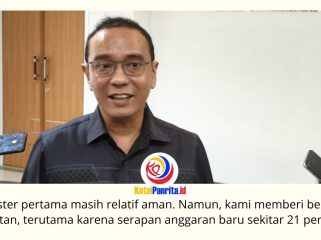 Ketua Komisi IV DPRD Kota Samarinda, Mohammad Novan Syahronny Pasie, memberikan keterangan usai rapat evaluasi kinerja semester pertama Tahun Anggaran 2026 bersama Dinas Pendidikan dan Kebudayaan (Disdikbud) Kota Samarinda. Foto: Fathur Rabbany.