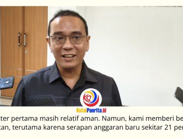 Ketua Komisi IV DPRD Kota Samarinda, Mohammad Novan Syahronny Pasie, memberikan keterangan usai rapat evaluasi kinerja semester pertama Tahun Anggaran 2026 bersama Dinas Pendidikan dan Kebudayaan (Disdikbud) Kota Samarinda. Foto: Fathur Rabbany.