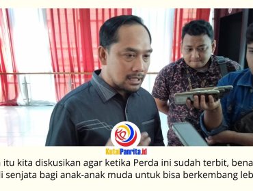 Anggota Bapemperda DPRD Kota Samarinda, Abdul Rohim, menyampaikan Raperda Kepemudaan disusun sebagai dasar hukum untuk memperkuat pembinaan, perlindungan, dan pemberdayaan generasi muda di Kota Samarinda. Foto: Fathur Rabbany.