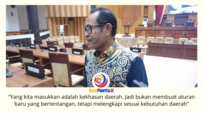 
 Ketua Bapemperda DPRD Kota Samarinda, Kamaruddin, menyampaikan pembahasan Raperda Rencana Perlindungan dan Pengelolaan Lingkungan Hidup terus dimatangkan dan ditargetkan rampung pada 2026. Foto: Fathur Rabbany.