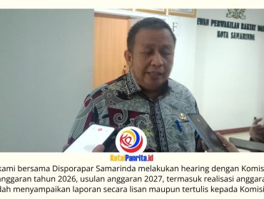 Kepala Disporapar Kota Samarinda, Muslimin, menyampaikan optimisme pencapaian target Pendapatan Asli Daerah (PAD) 2026 dari pengelolaan UPTD, dengan realisasi hingga triwulan II telah melampaui 50 persen dari target. Foto: Fathur Rabbany.